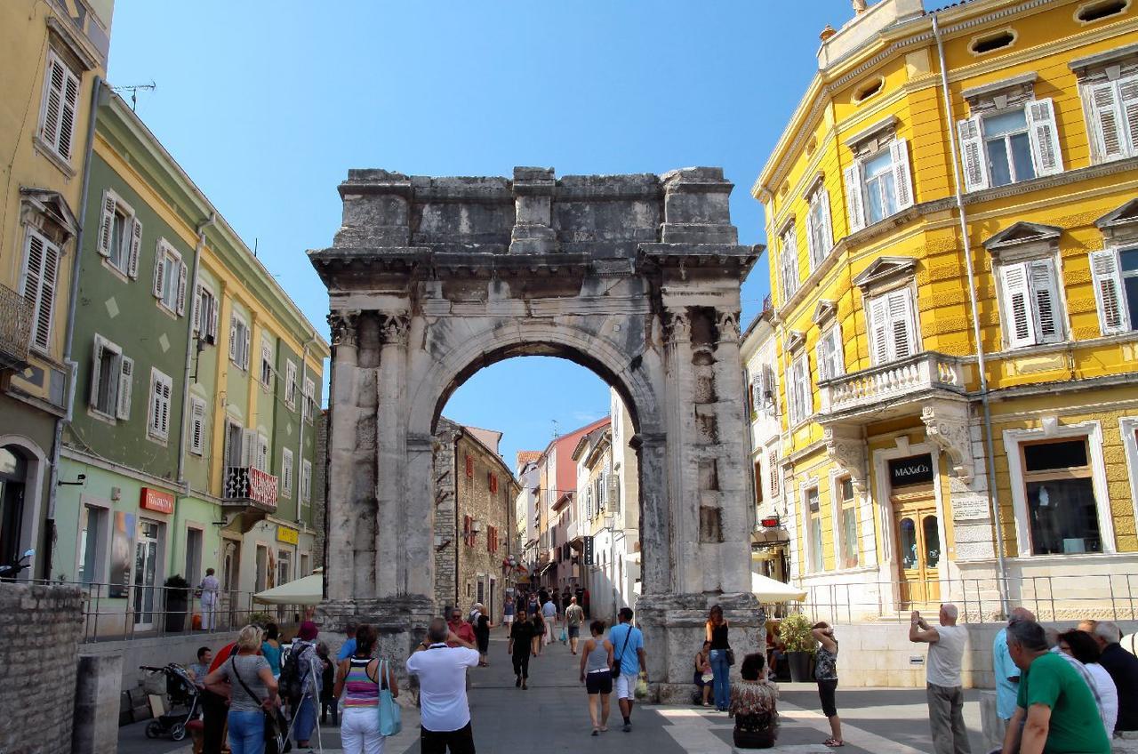 Subcastrum Apartments Pula Dış mekan fotoğraf